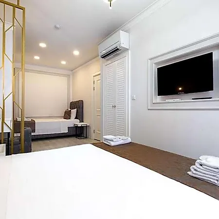 Megalos Galata Hotel