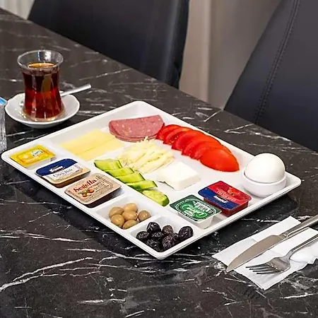 Megalos Galata 3*