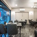 Megalos Galata 3*